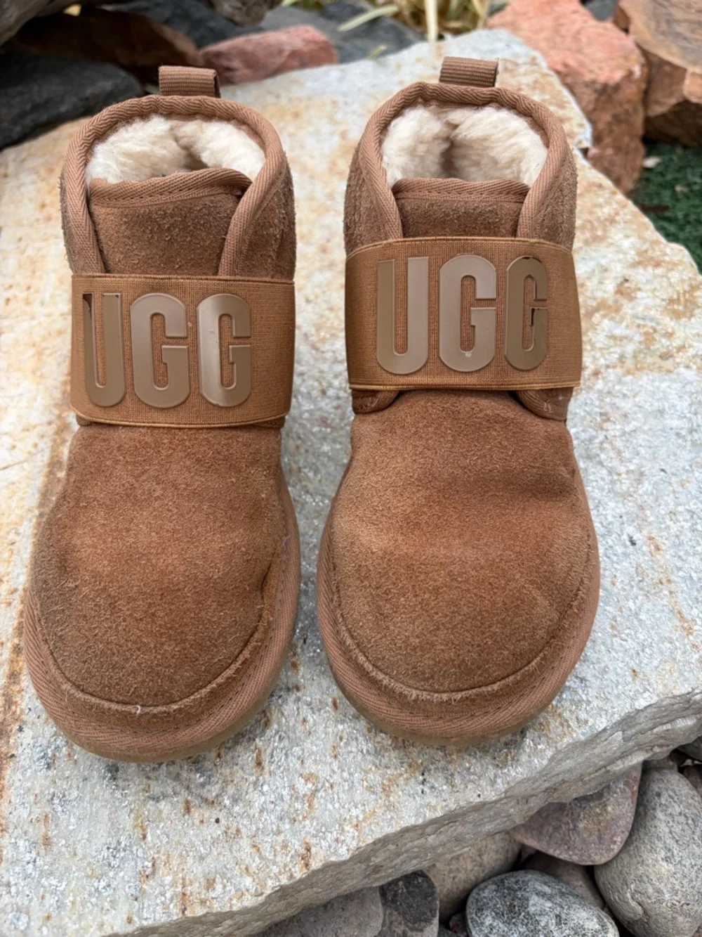 UGG Neumel Strap Boots Kids Size 13 Chestnut Shearling Lined